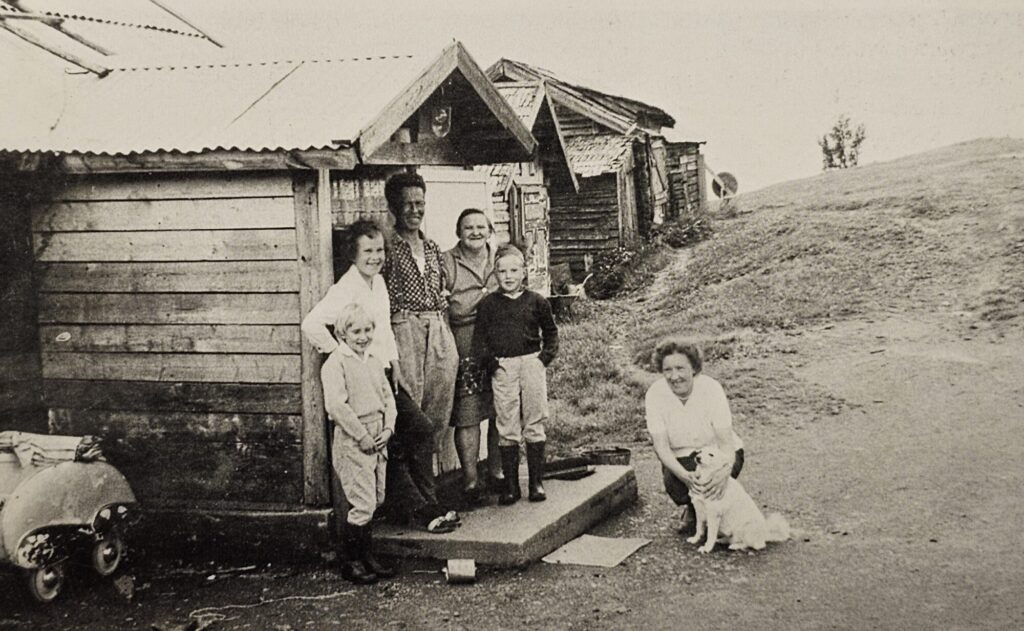 Familie på Samsonstuen etter at det var etablert som selvstendig småbruk.